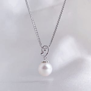 8-8.5mm Double Heart White Japanese Akoya Pearl Pendant