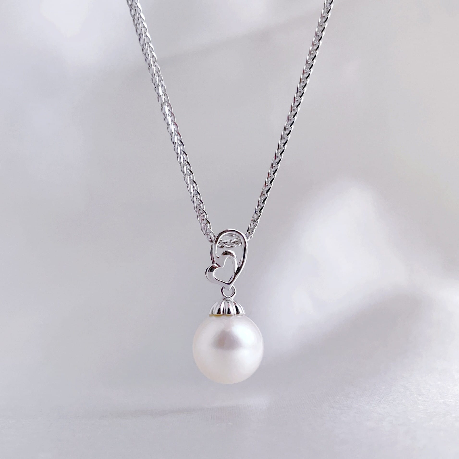 8-8.5mm Double Heart White Japanese Akoya Pearl Pendant