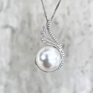 PW1755-1 White South Sea Pearl Angel's Wing Pendant
