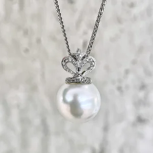 PW2473-1 White South Sea pearl Crown Pendant